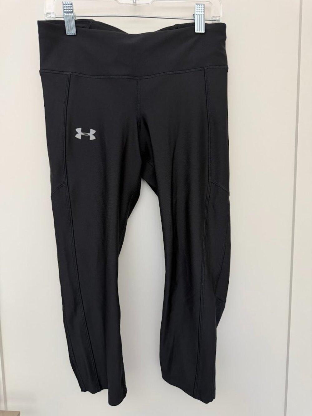 Under Armour HeatGear Compression Cropped Leggings Black Mesh Trim Medium